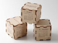 木製卓上キューブ型カレンダー（組立式）のサムネイル